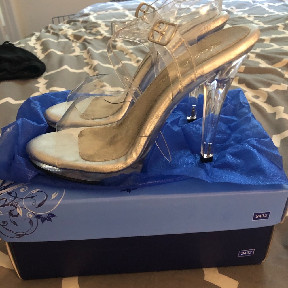 Fabulicious Clear Bikini Heels size 6